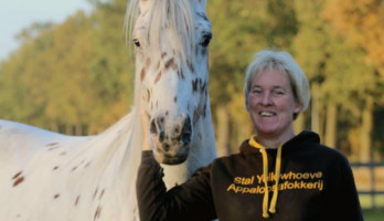 Ik met mijn appaloosa paard