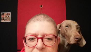 M'n chemo kapsel...en mijn hond die tegenwoordig constant bij me is. 