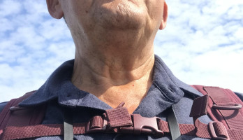 naar boven kijkend kun je me minder goed zien