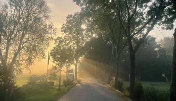 Uitzicht bij verlaten van ons dorp