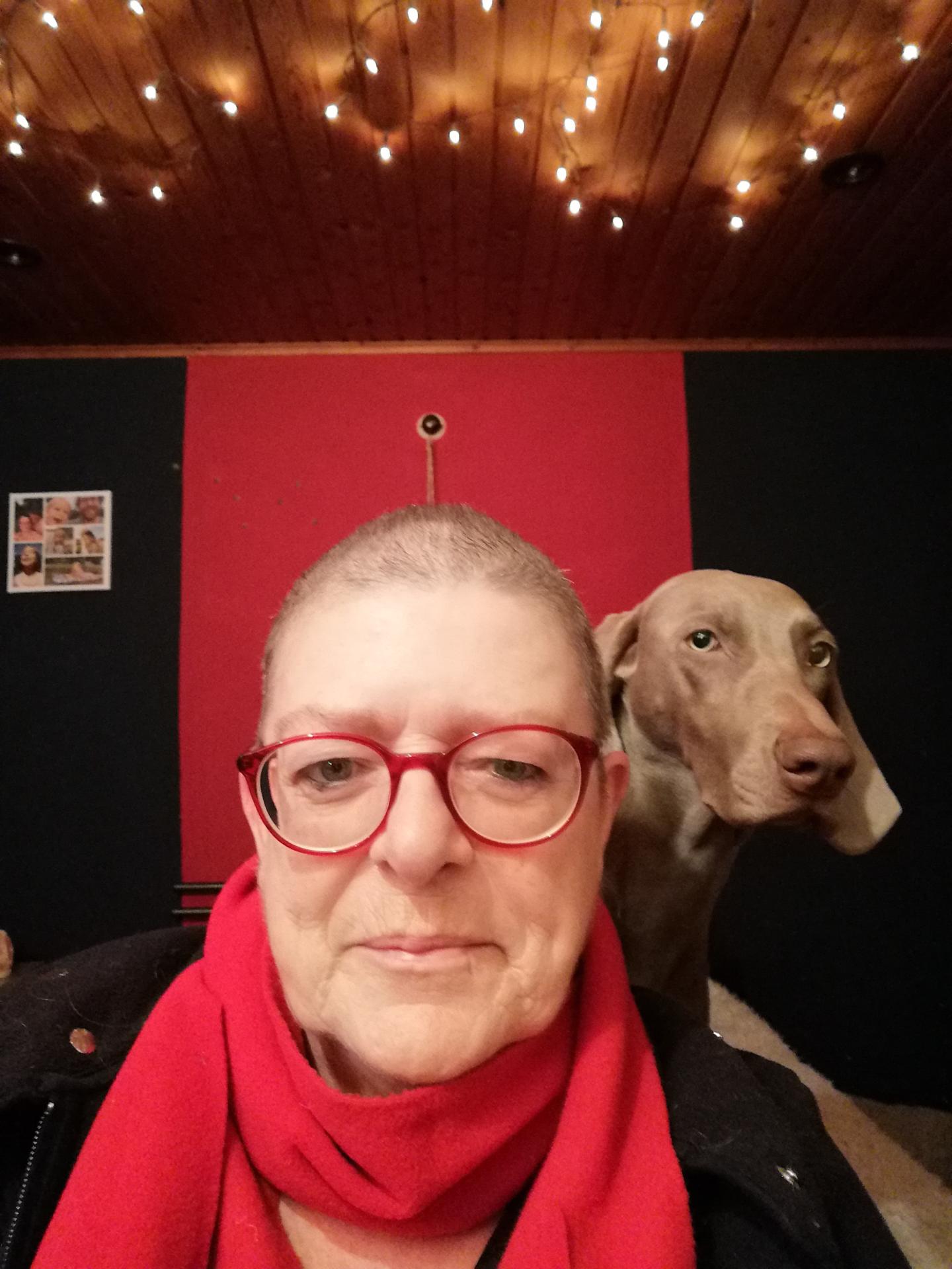 M'n chemo kapsel...en mijn hond die tegenwoordig constant bij me is. 