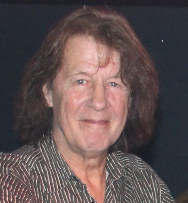 Nu ruim een jaar verder, nog geen behandeling gekozen, Wel natuurlijke producten therapieen. Wordt gevolgd in de Andros Mannenkliniek Arnhem. PSa gelijk gebleven. 