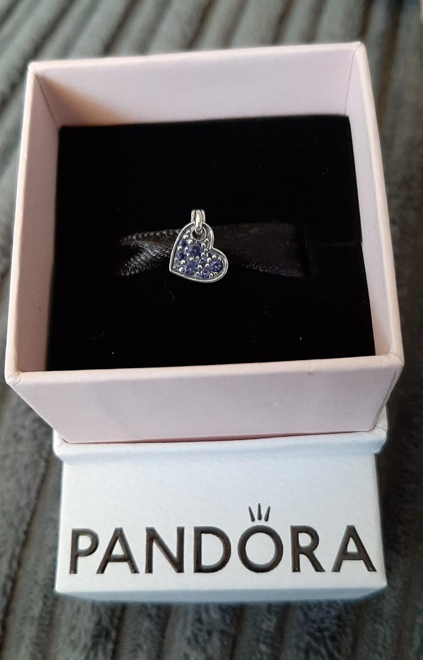 een bedeltje van Pandora