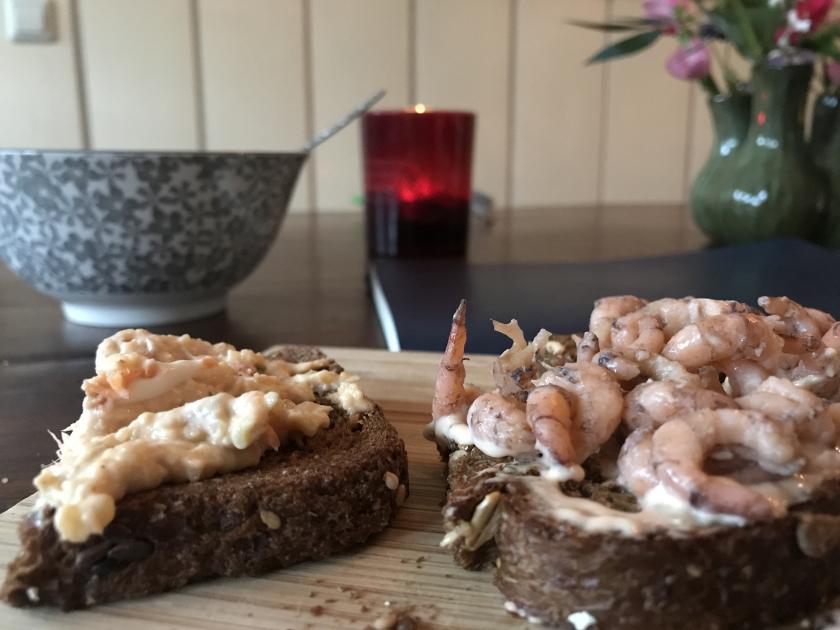 Zalmsalade en Hollandse garnalen en zo 😋 