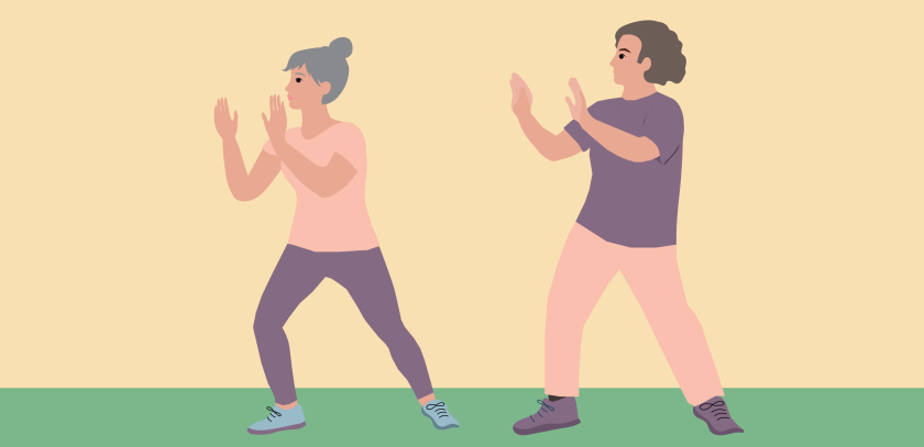 een vrouw en een man staan in een tai-chi houding naast elkaar